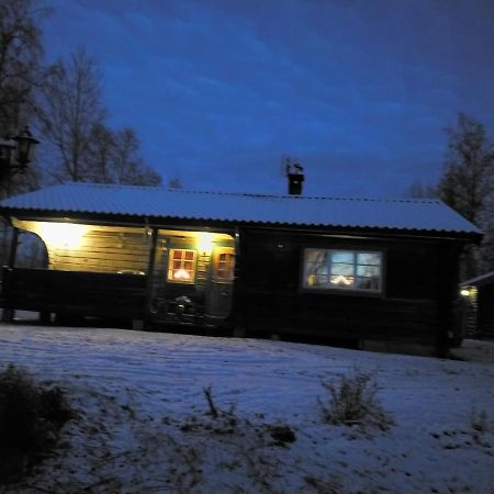 Mysig Timmerstuga Vid Sjoen Bjoerken 34 Roennsudden Grangärde Dış mekan fotoğraf